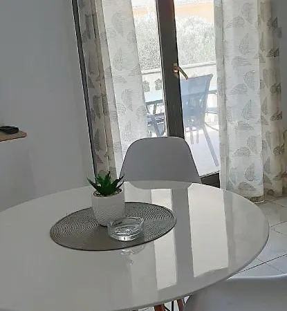 Stela 3 波弗加纳