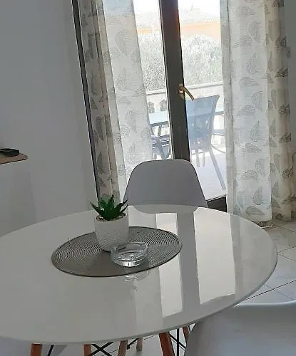 Stela 3 Povljana
